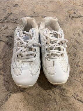 Kids Chasse cheer sneakers